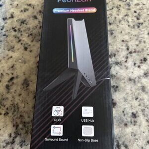 PeohZarr Premium Headset Stand – w/ Lights & Charging Ports
